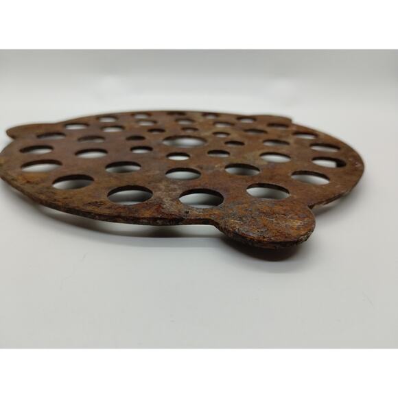 Unmarked Round 6.75” Cast Iron Trivet - Rusty - Picture 2 of 4